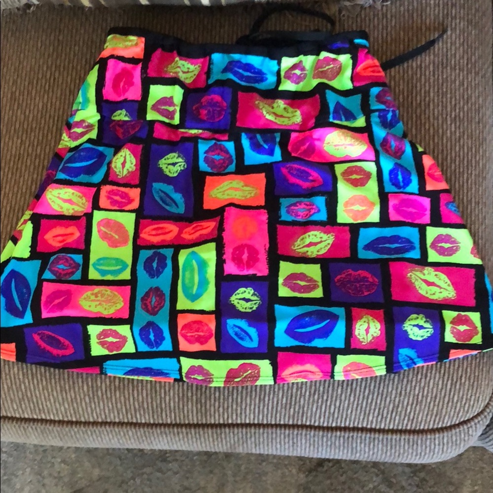 Colorful Geometric Women's Running  Skirt. Sz XS